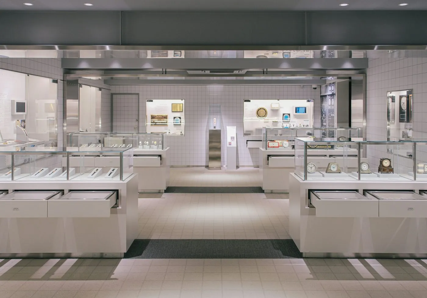 High-street retail showroom, MG Road